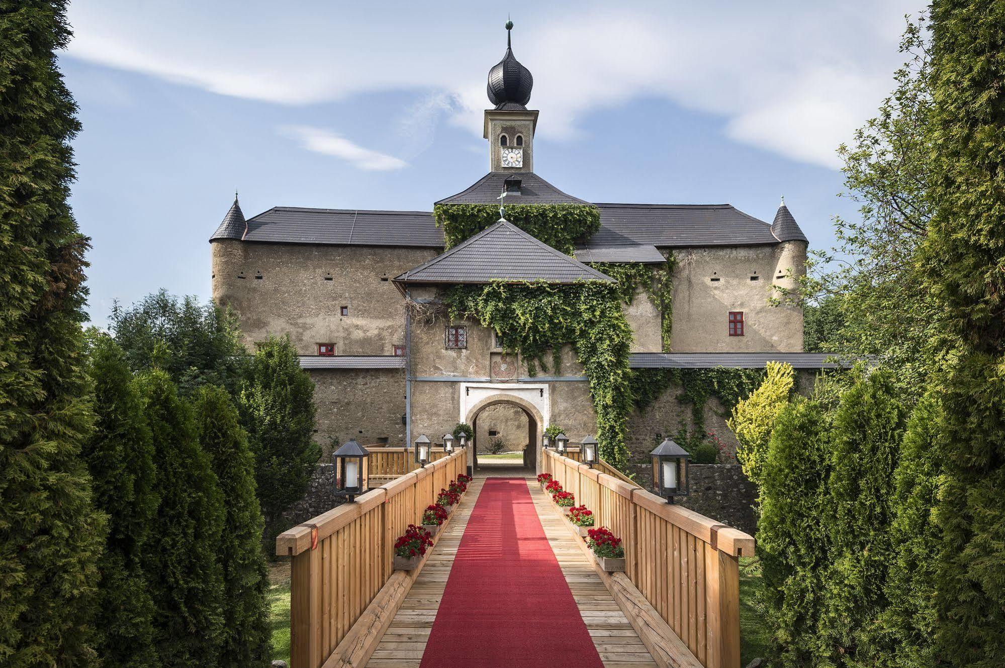 Hotel Schloss Gabelhofen Fohnsdorf Exteriör bild